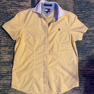 Tommy Hilfiger Y2K SZ 6 Light Yellow Casual Shirt